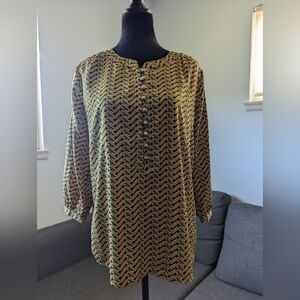 Banana Republic 3/4 Sleeve Blouse Size Medium